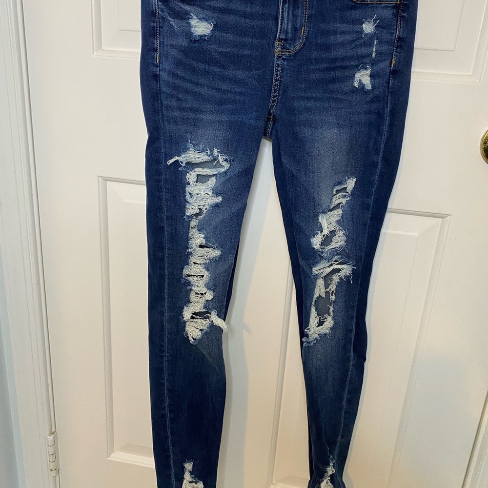 Distressed American Eagle high rise skinny Jeans